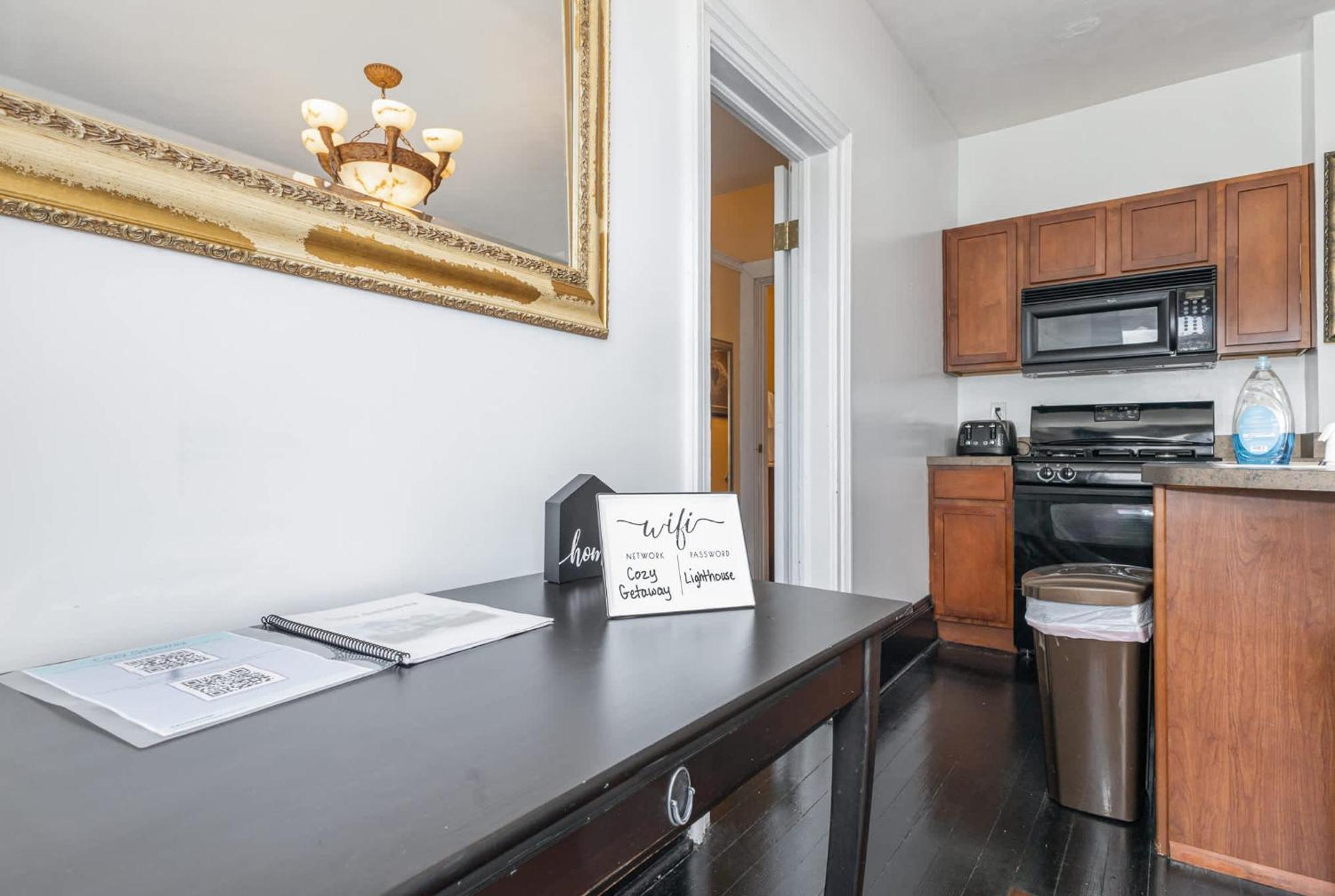 Spacious Upstairs 1Bed- Walking Distance To Beach Outlet Mall Michigan City Exterior photo